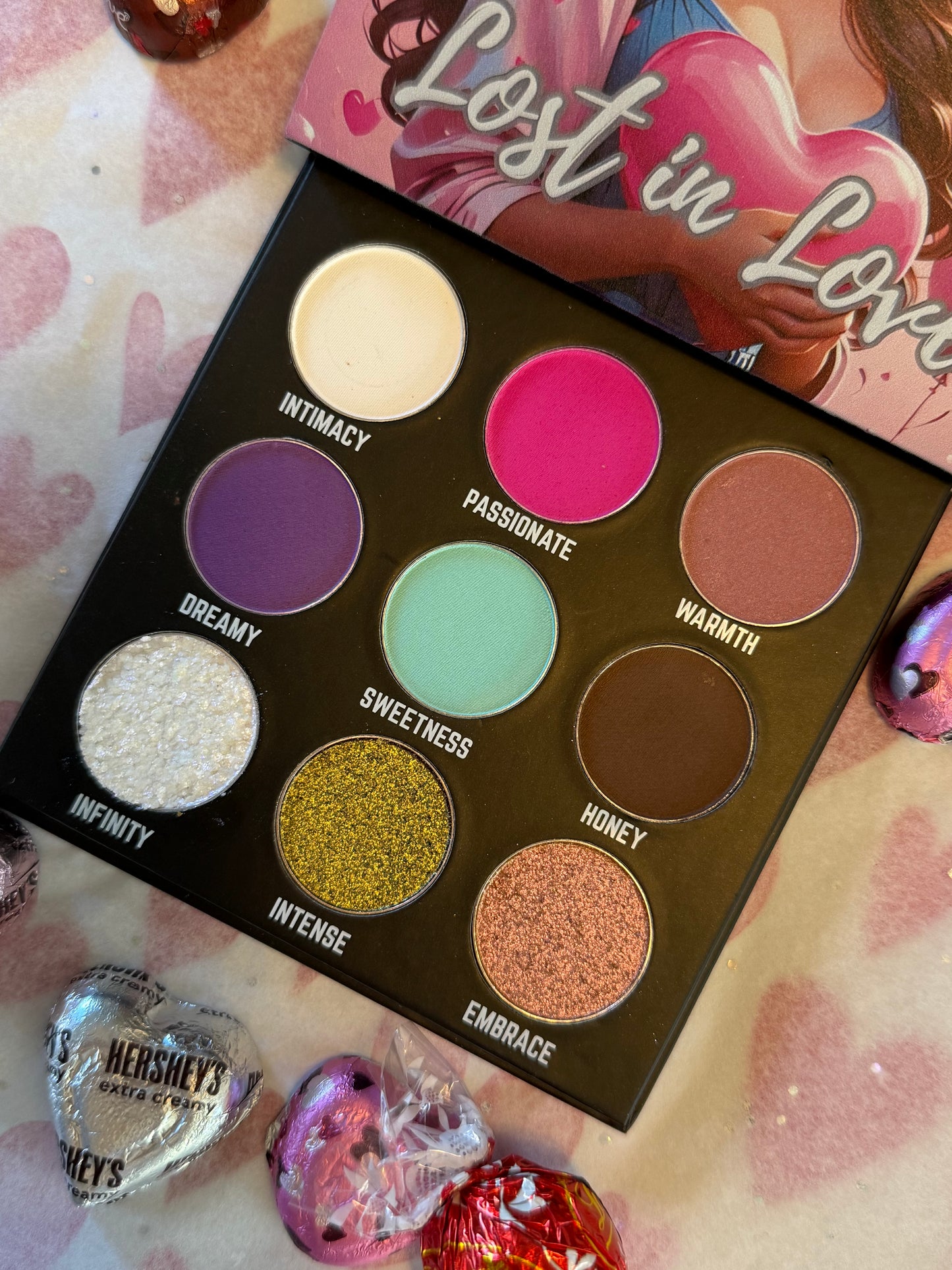 Yasmin’s “Lost In Love” Eyeshadow Palette