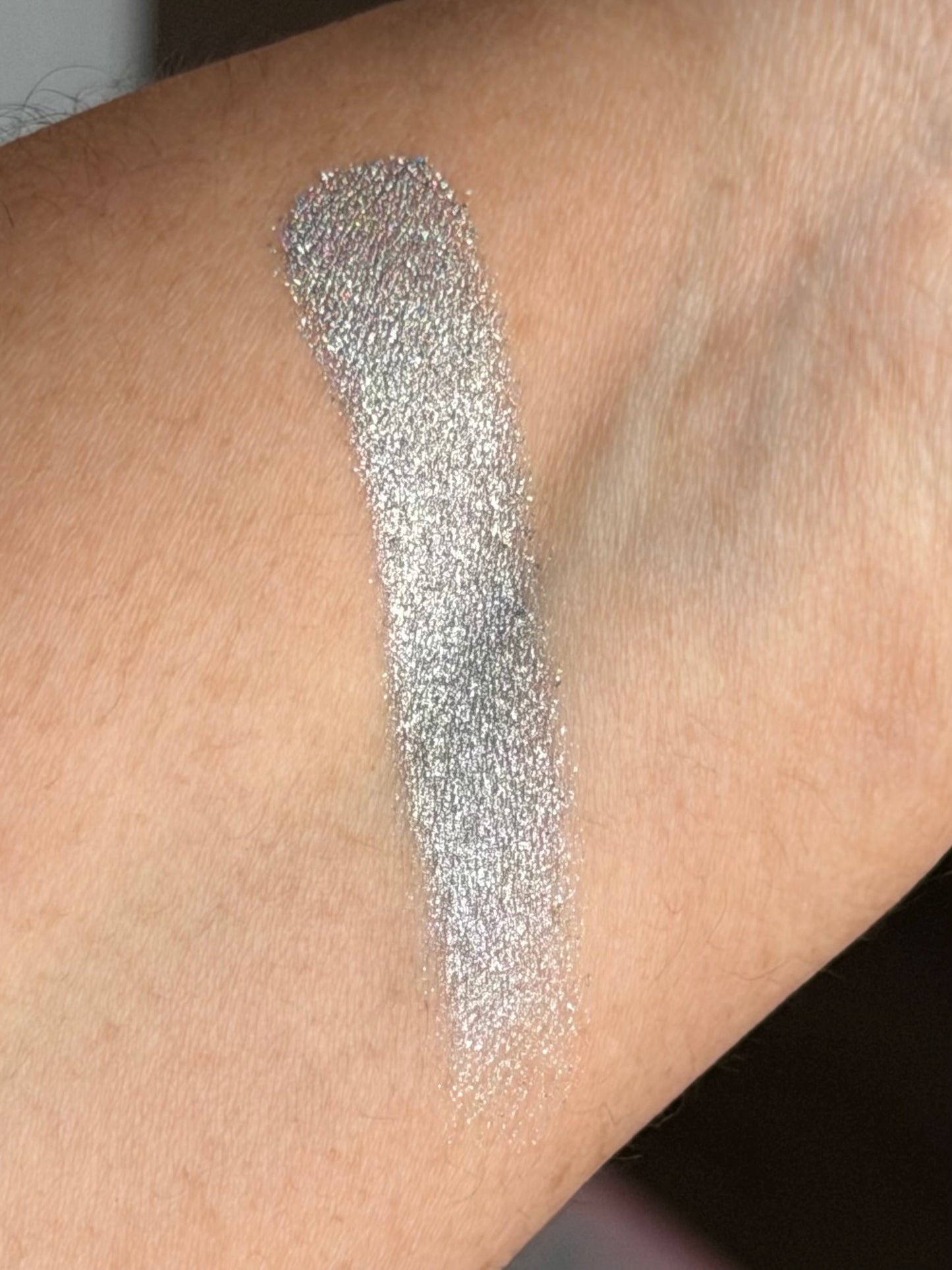 Starwish Glow Holographic Single Eyeshadow