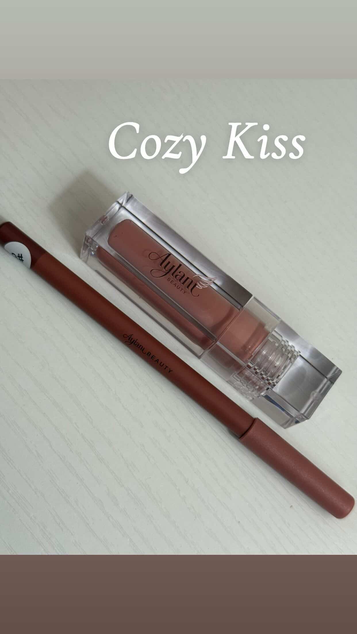 Cozy Kiss Gloss Kit