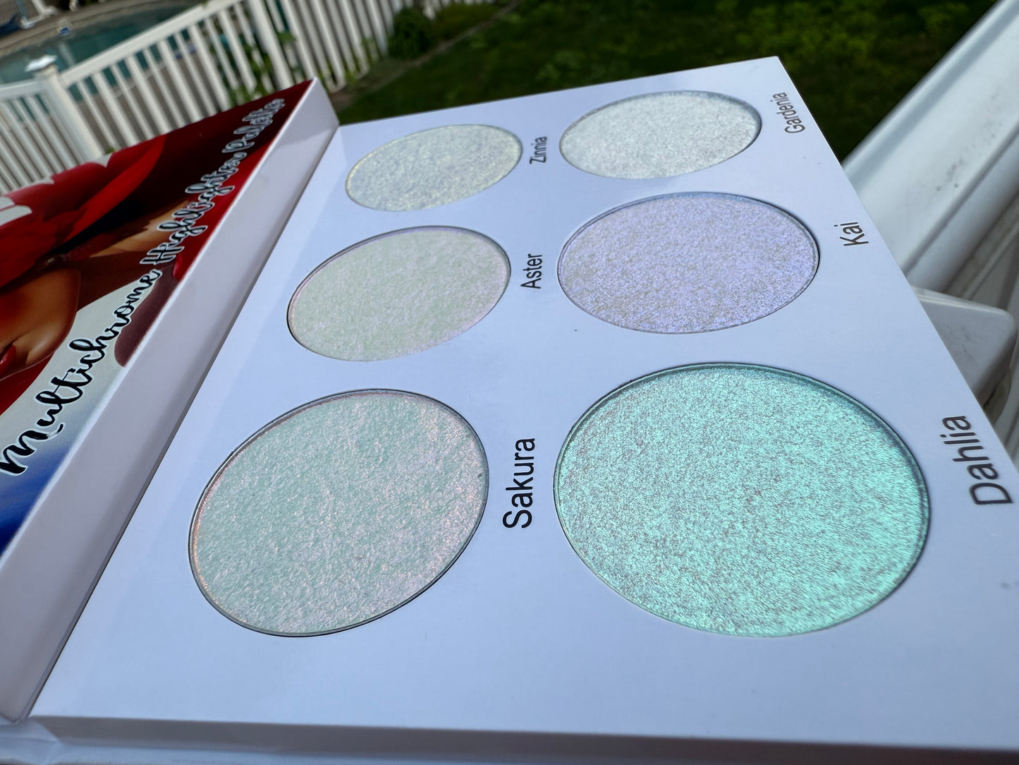 Floral Shift Multichrome Highlighter Palette by RRB