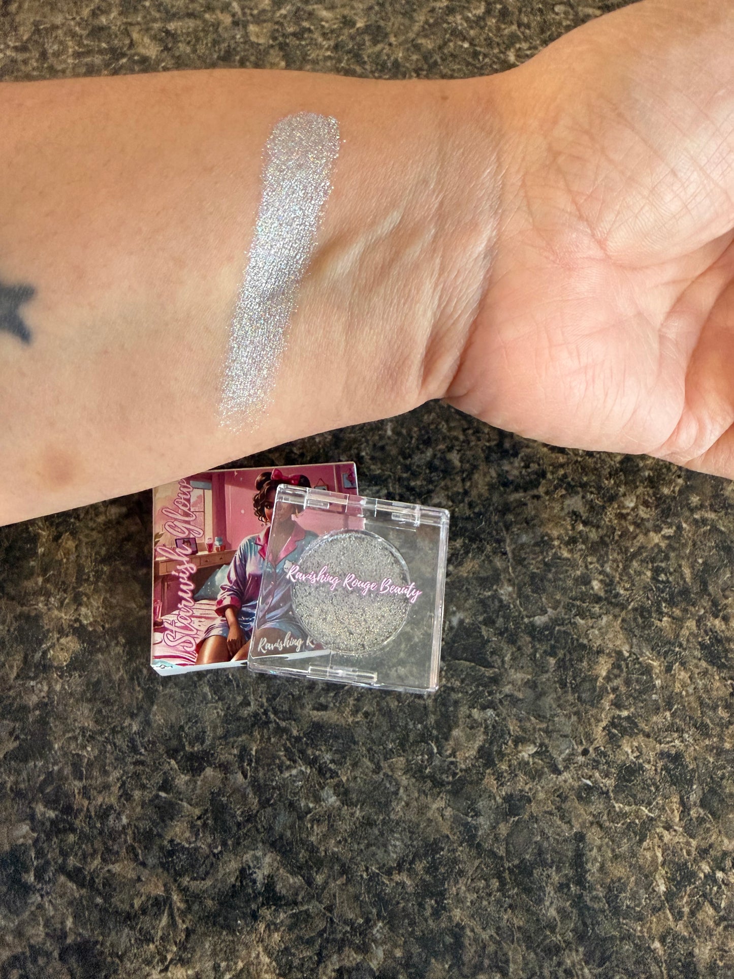 Starwish Glow Holographic Single Eyeshadow