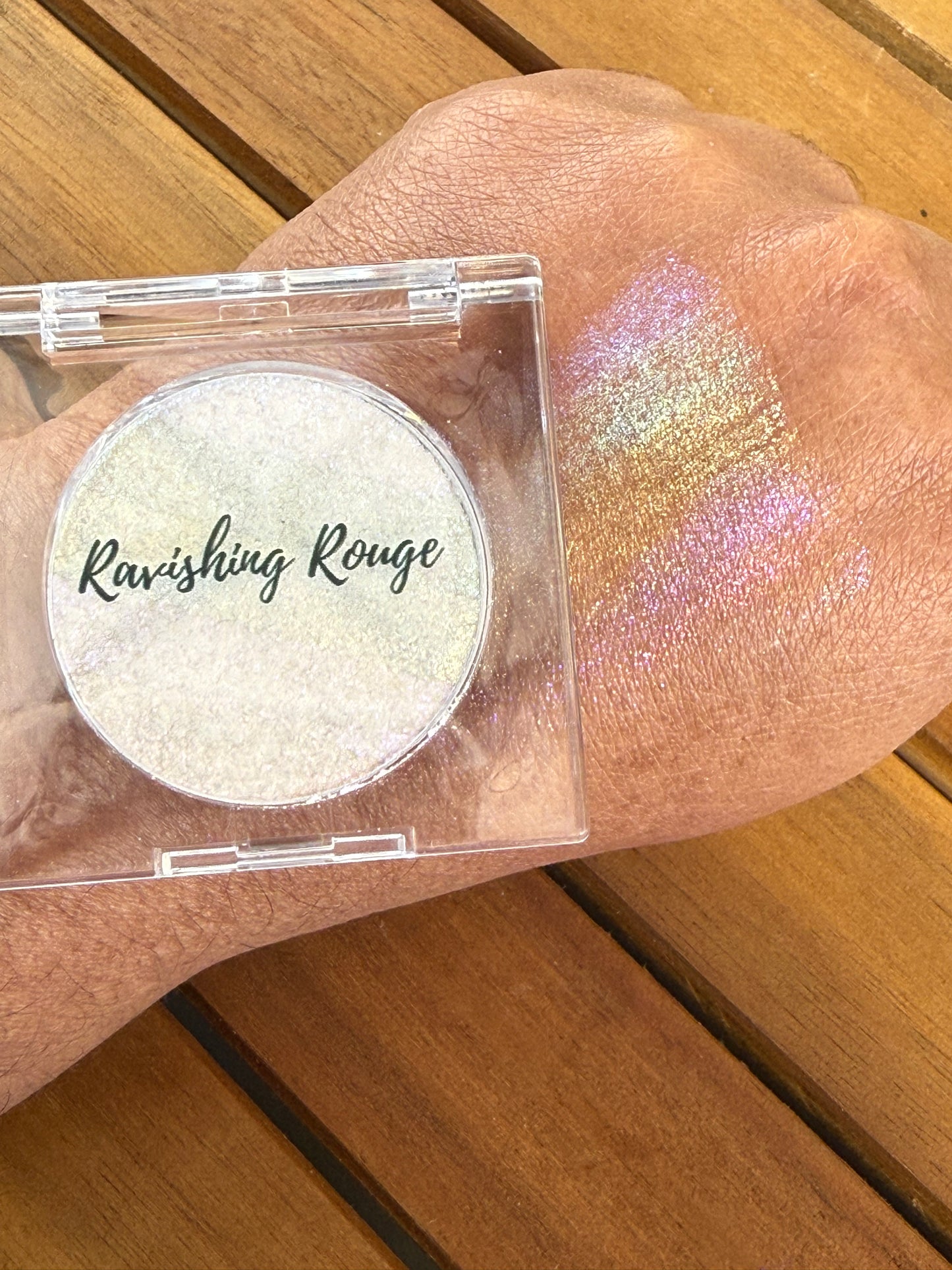 Arcoíris Multichrome Highlighter by Ravishing Rouge