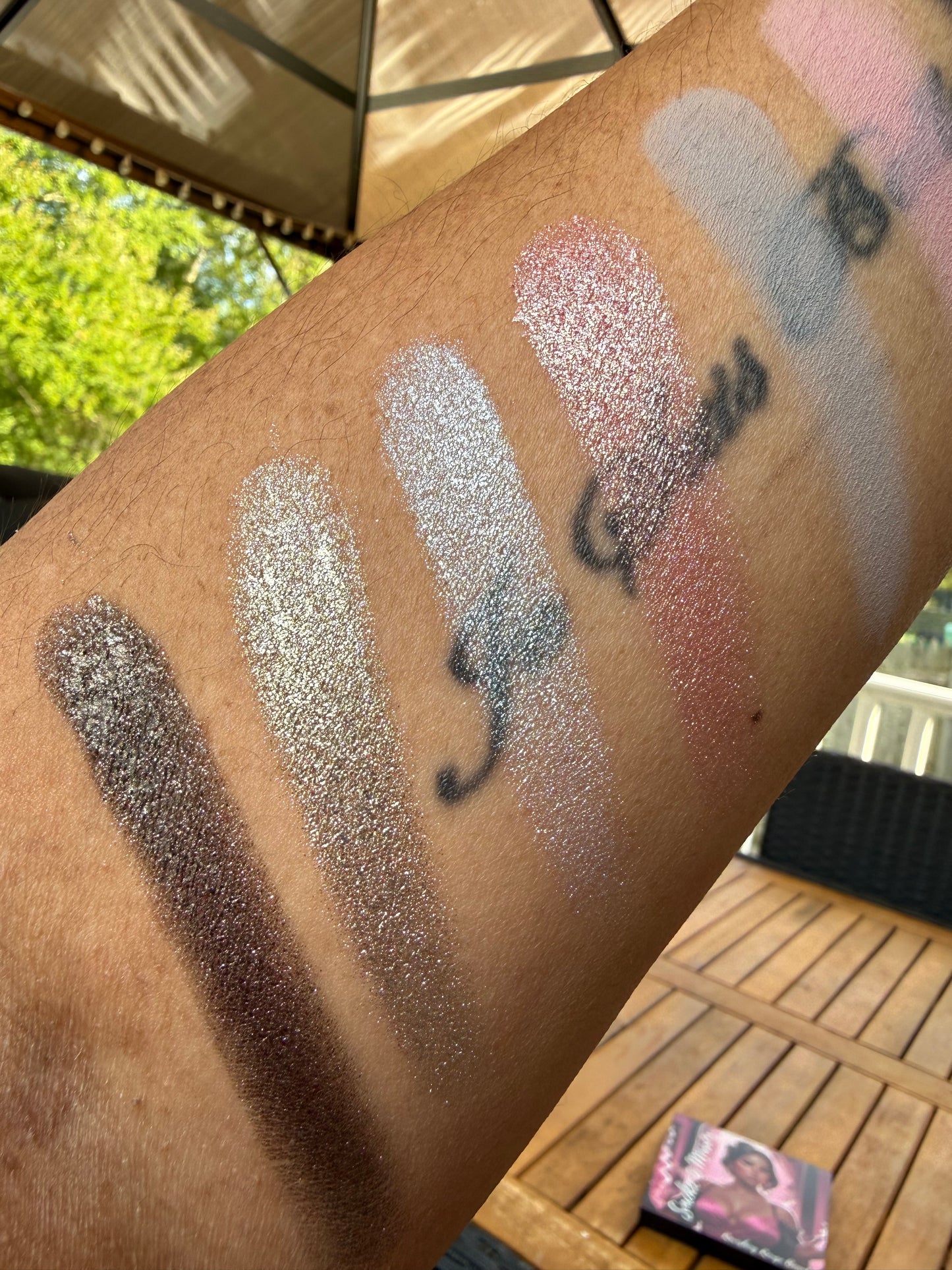 Smoke & Mirror Eyeshadow Palette