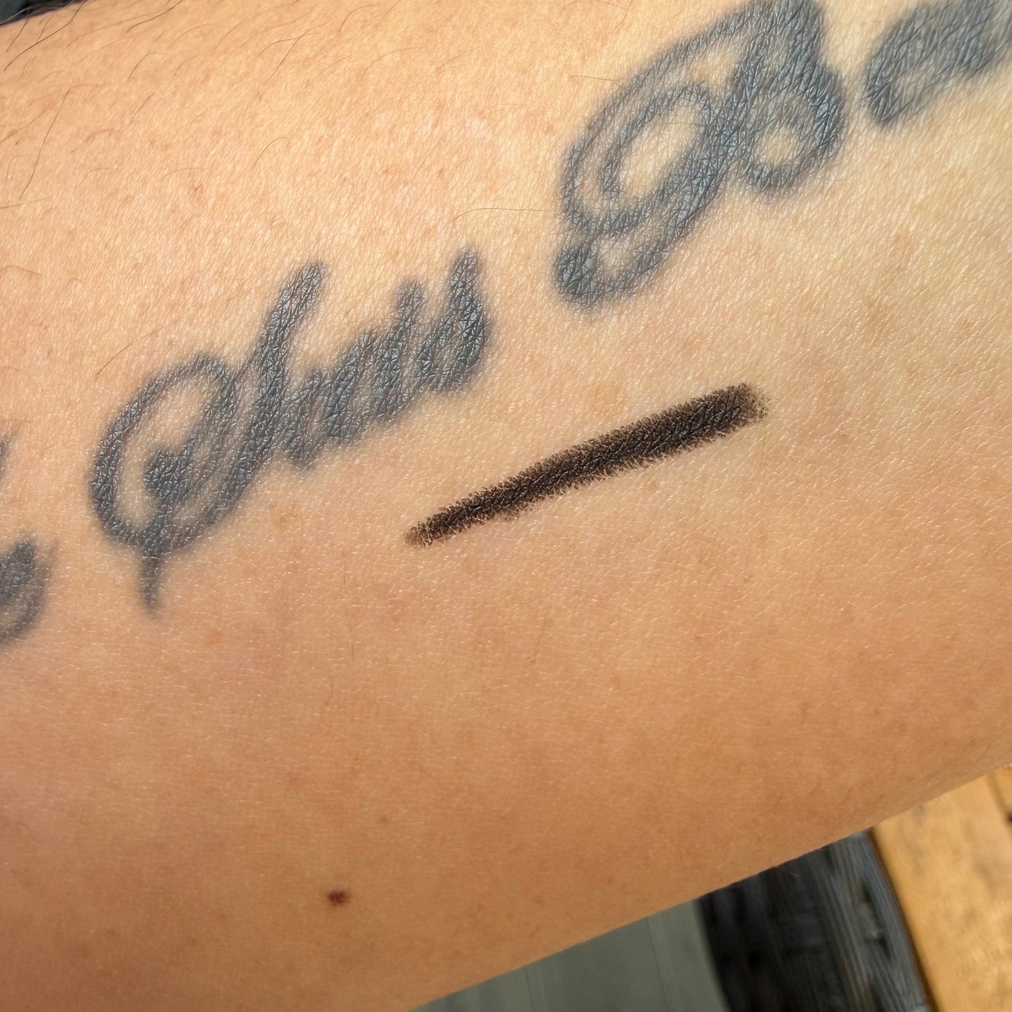 Shadowbind Black Lip Liner