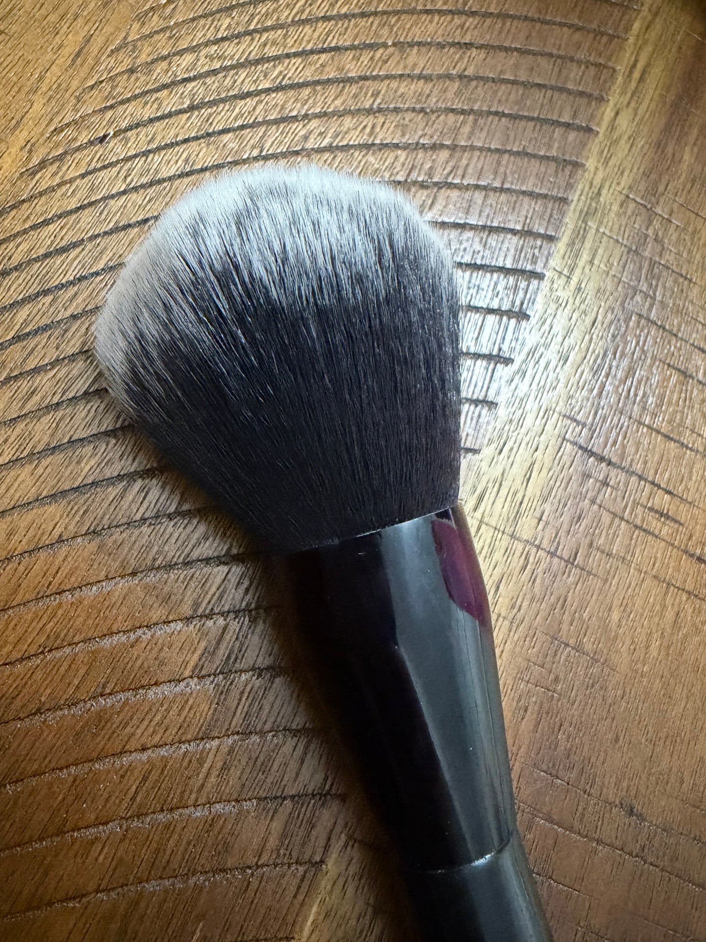 Soft Set Queen Brush