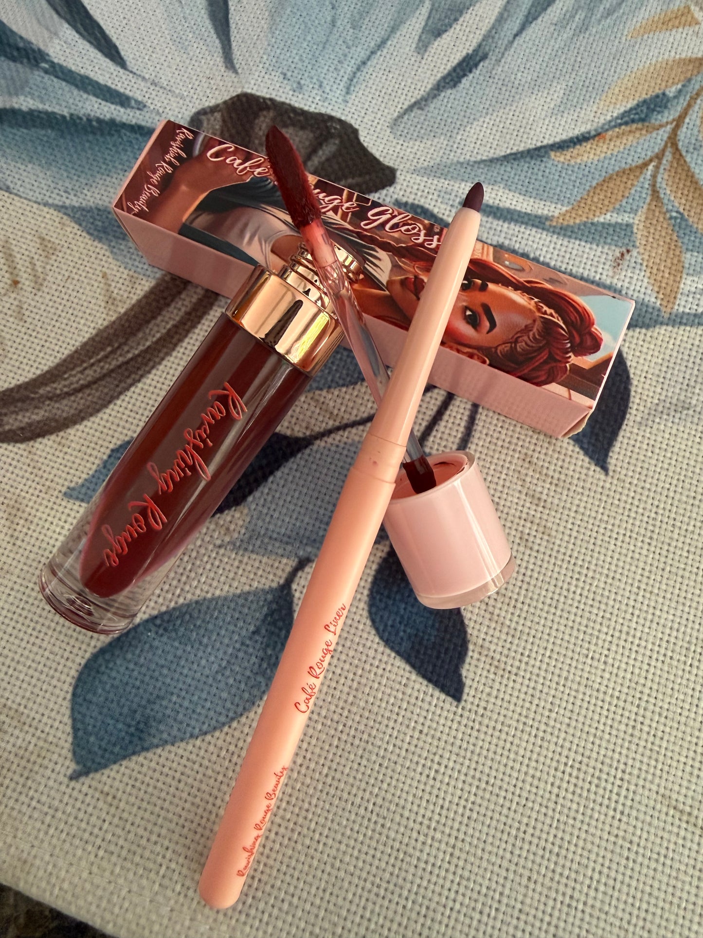 Cafè Rouge Velvet Gloss Set