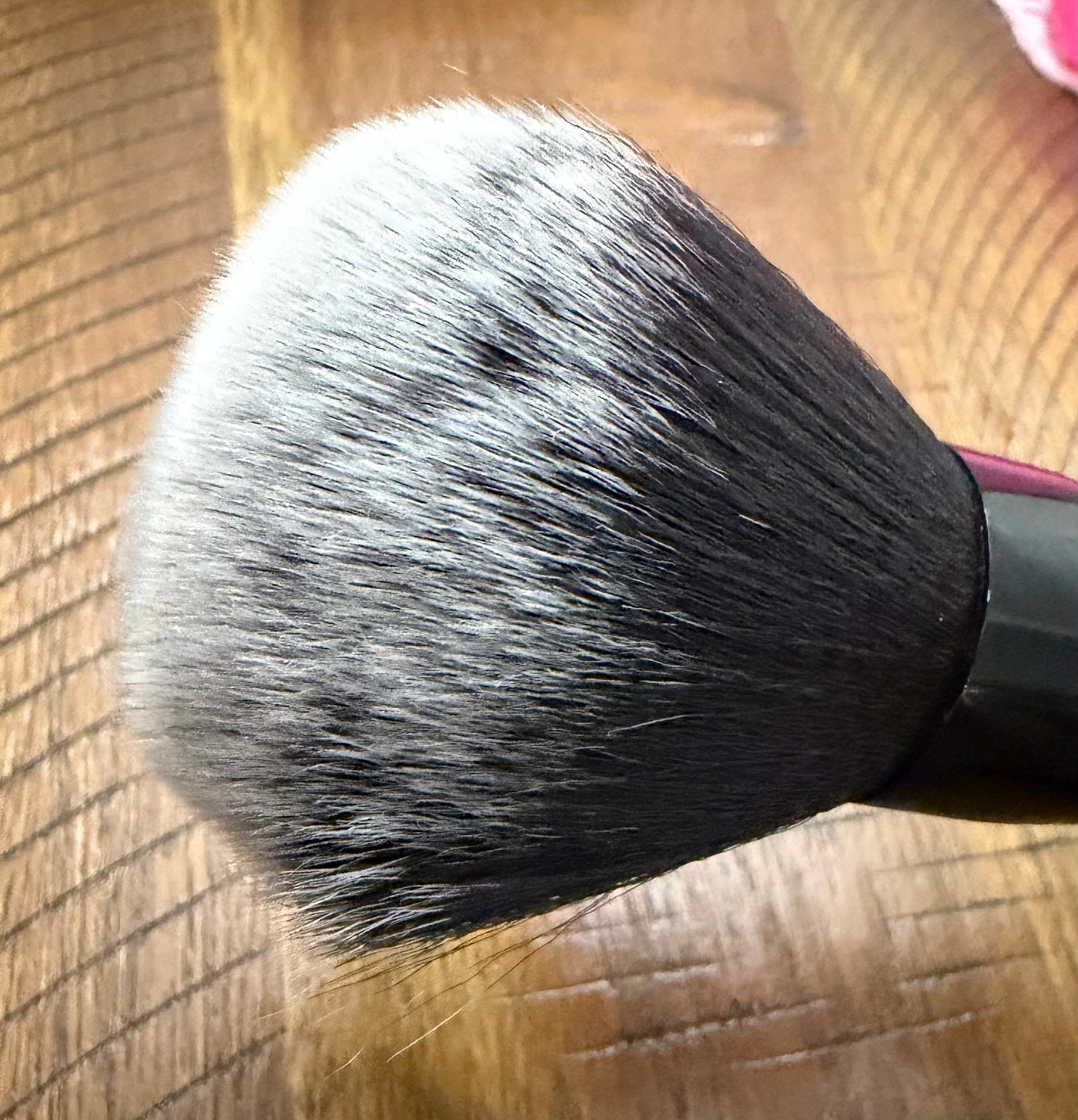 Soft Set Queen Brush