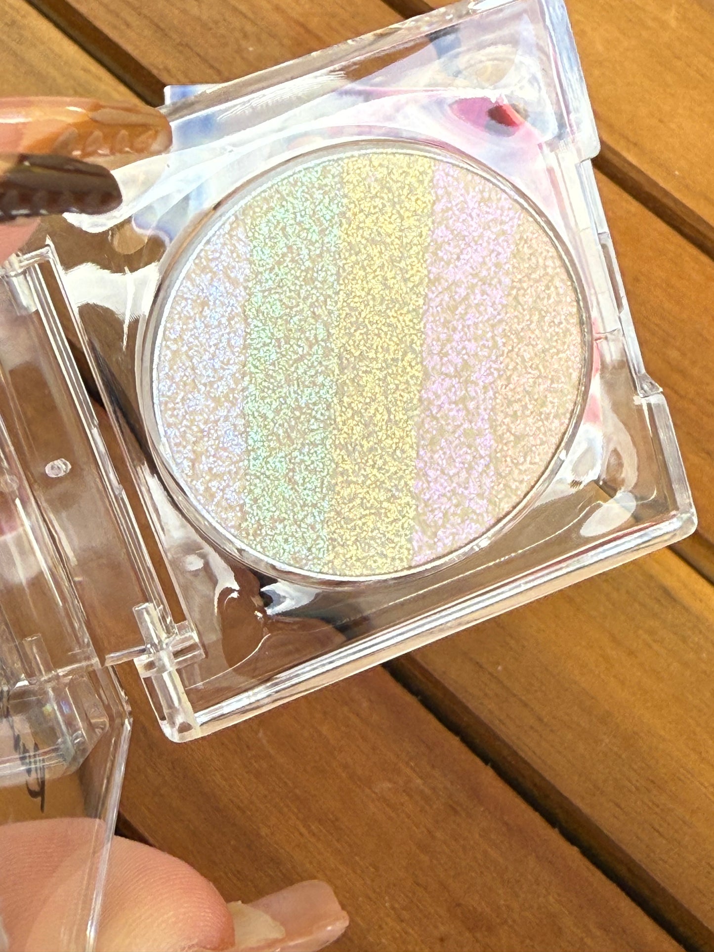 Arcoíris Multichrome Highlighter by Ravishing Rouge