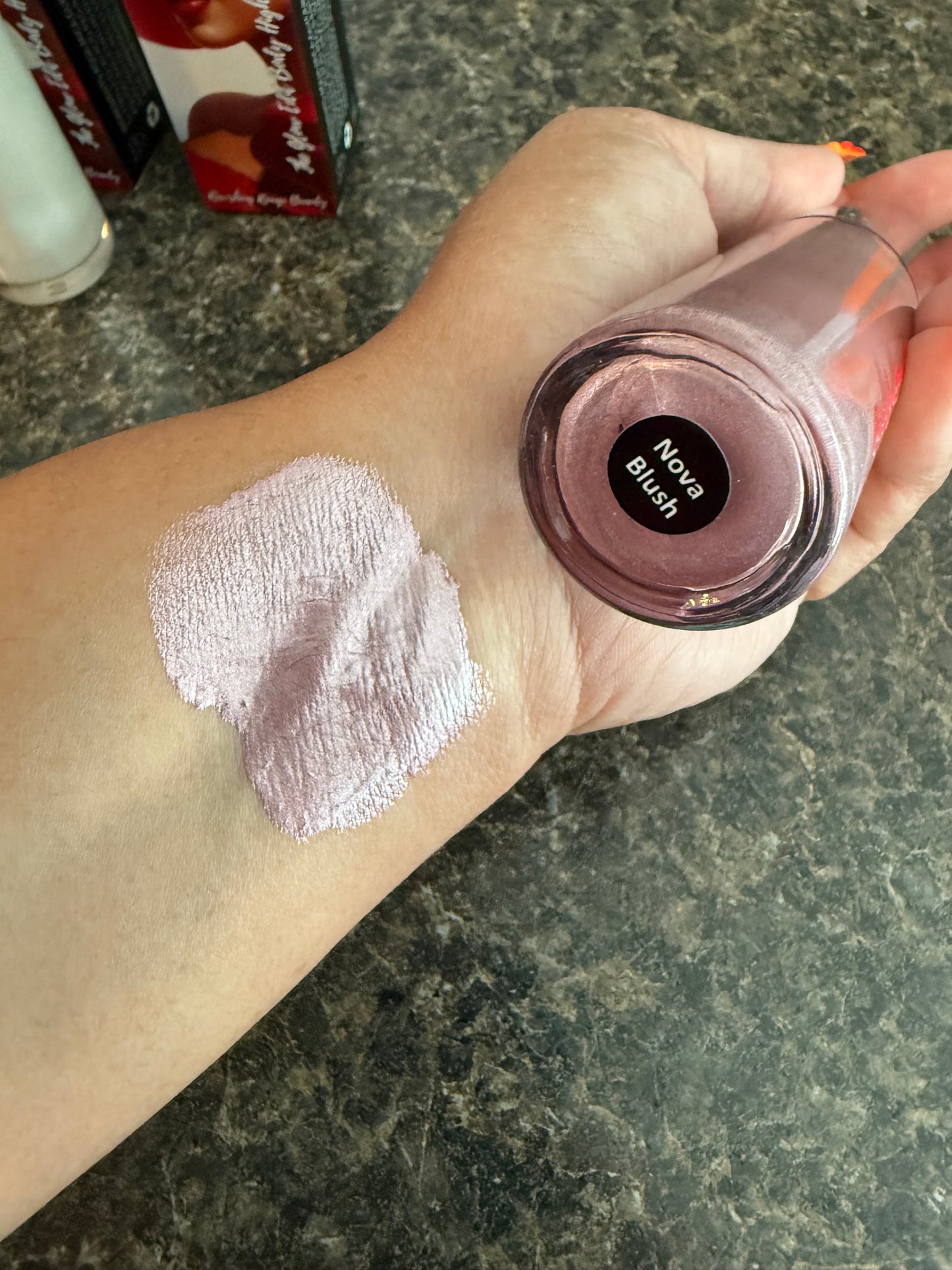 The Glow Edit-Cosmic Glow Highlighter with Brush