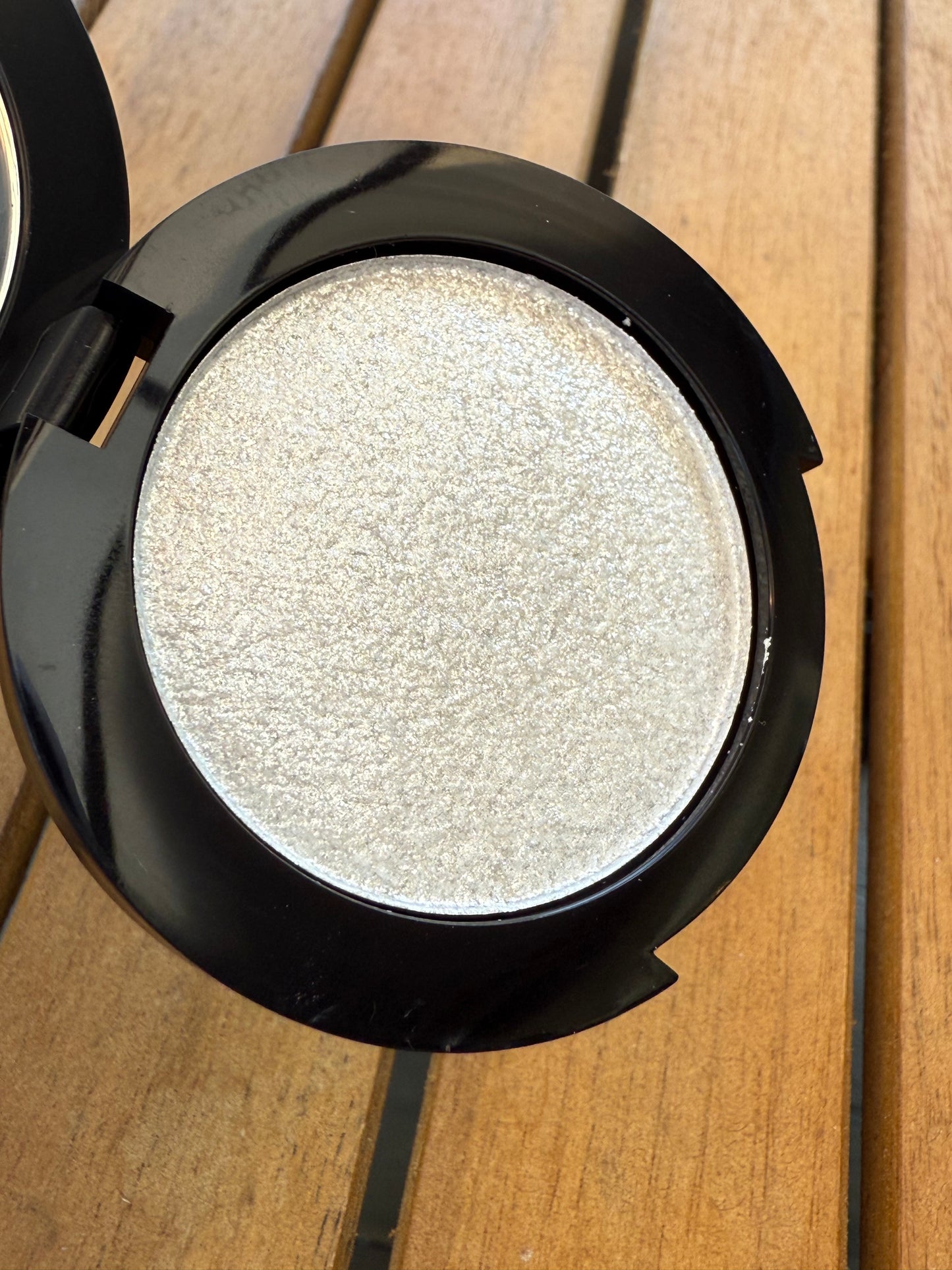 Perfect Illusion Highlighter by RRB