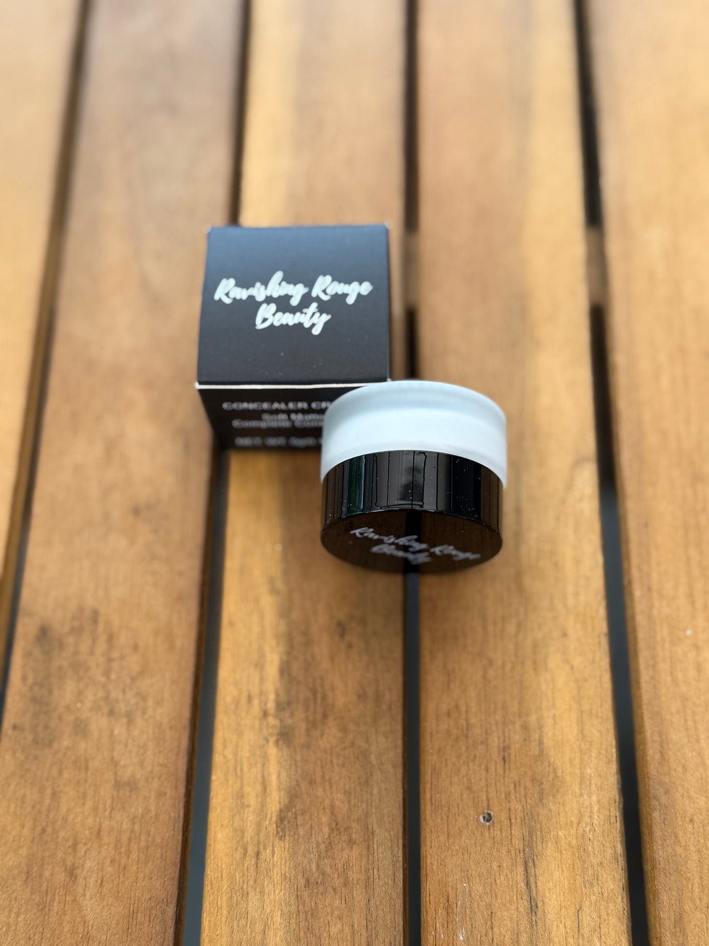 “Clean Slate the Base” Eyeshadow Base
