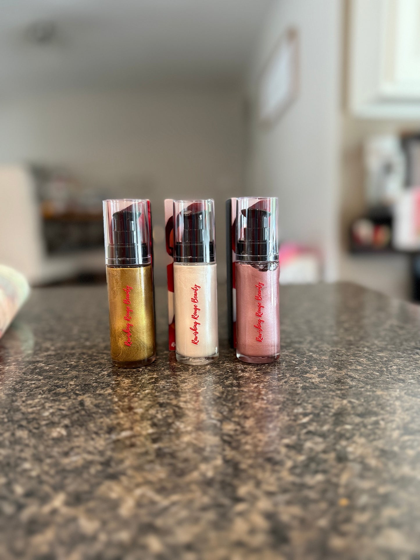 The Glow Edit-Cosmic Glow Highlighter with Brush