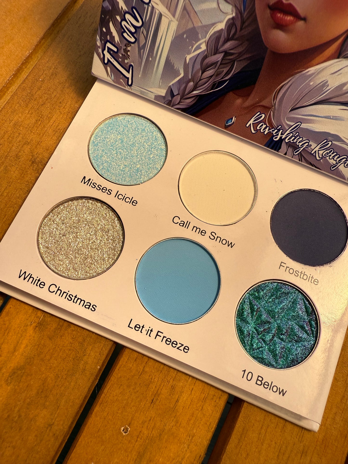 I’m Mrs. Snow Eyeshadow Palette