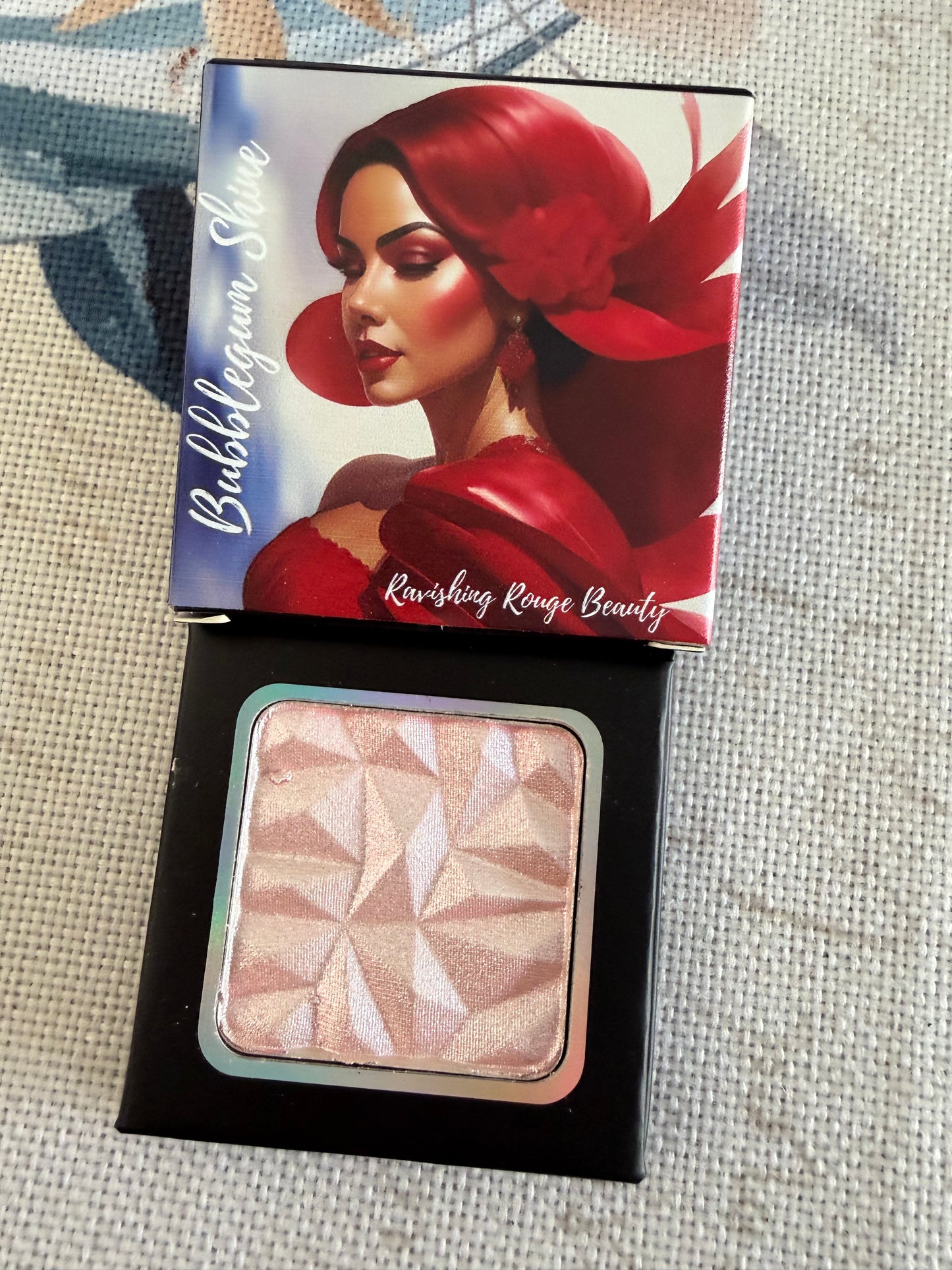 Bubblegum Shine Highlighter